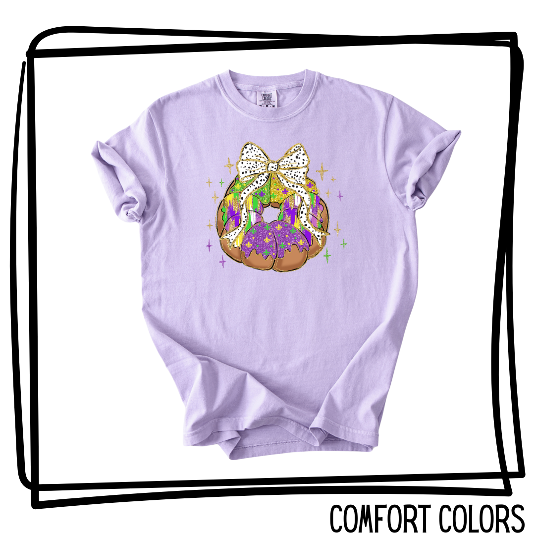 CC King Cake with Bow Tee